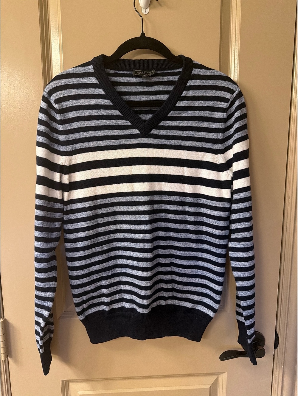 Express Men's V-Neck Striped Sweater Size Large